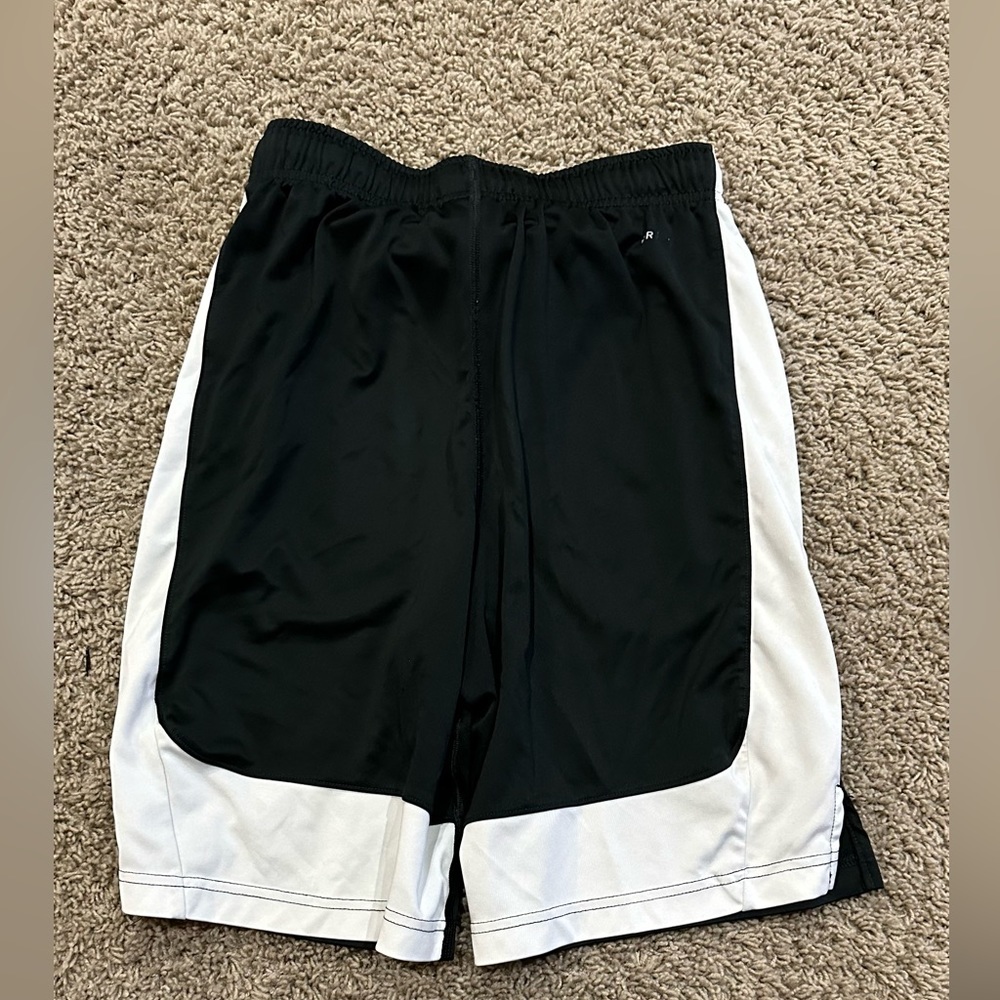 Nike Shorts - Picture 2 of 2